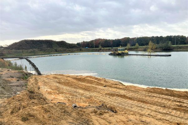 Zandwinning bij Revabo